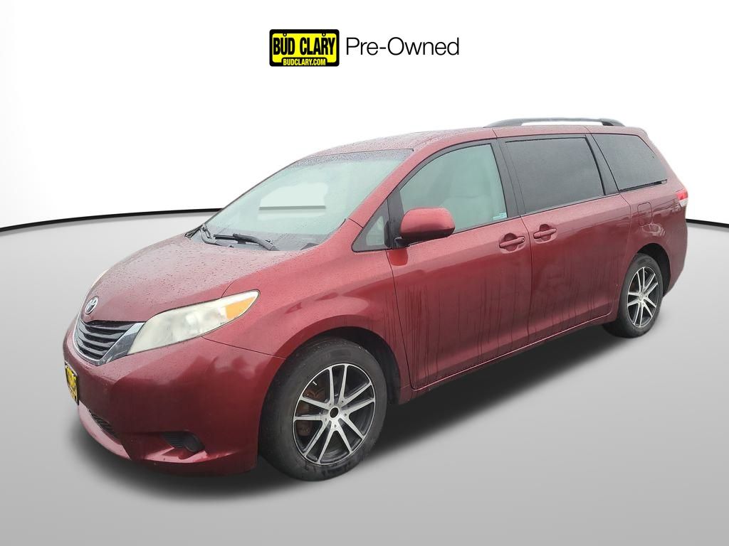 2011 Toyota Sienna LE