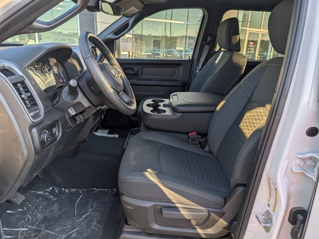 2025 Ram 2500 Tradesman photo 13