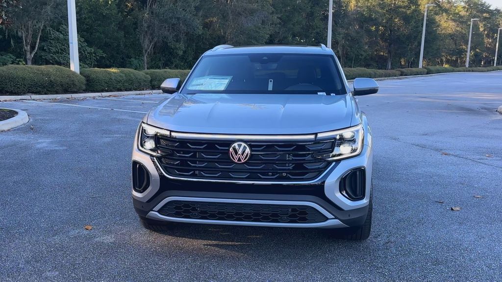 2026 Volkswagen Atlas Cross Sport SE Technology photo 3
