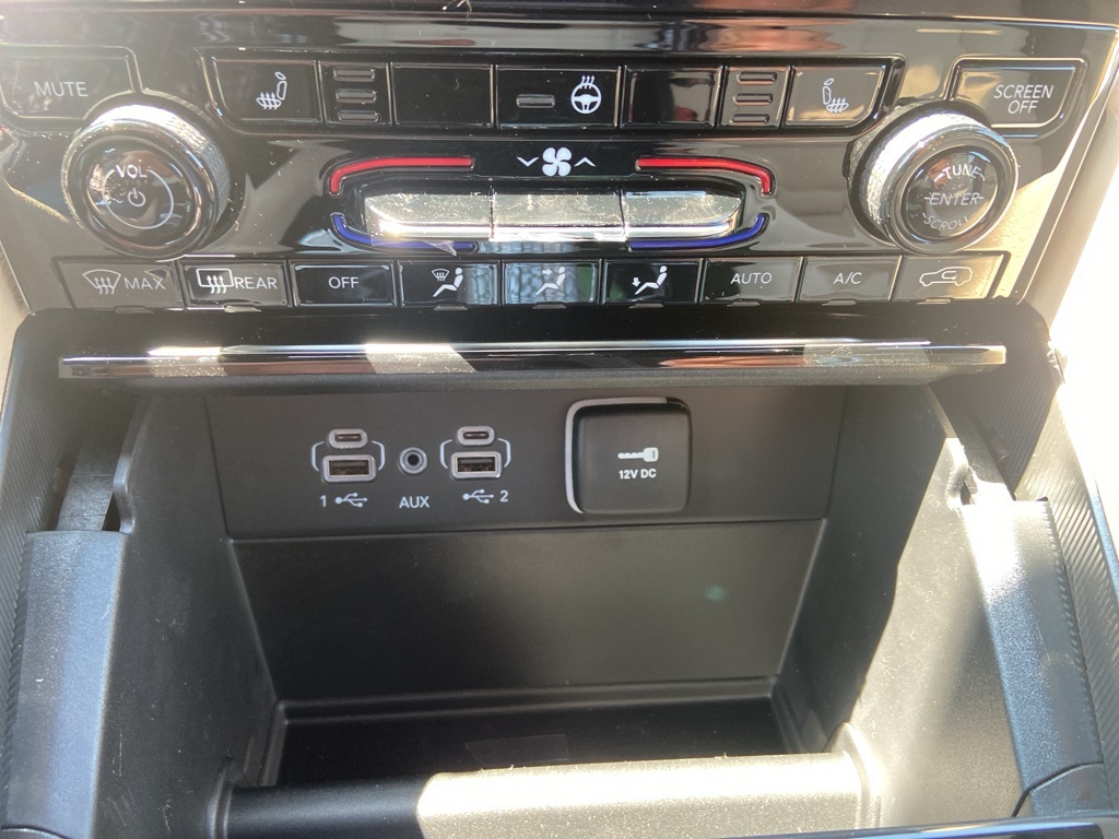 2025 Jeep Grand Cherokee Limited photo 16