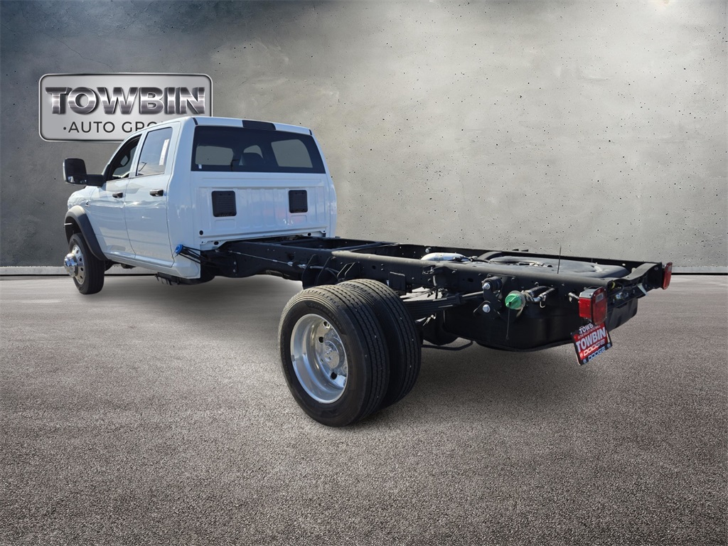 2024 Ram 5500 Tradesman photo 4
