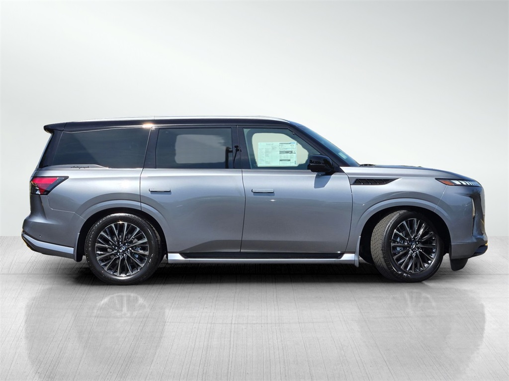 2026 Infiniti QX80 photo 3