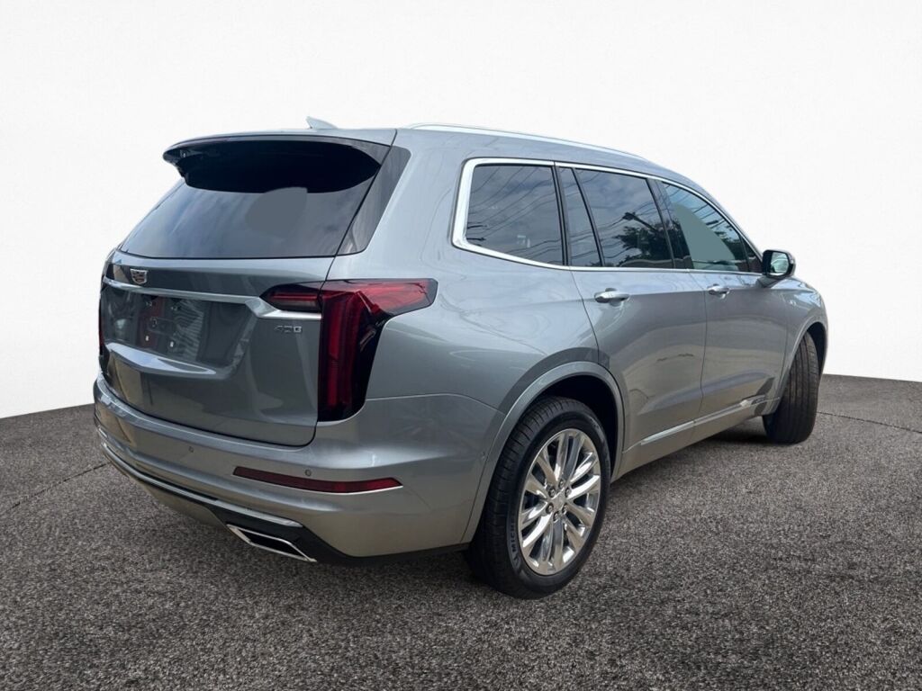 2025 Cadillac XT6 Premium Luxury photo 2