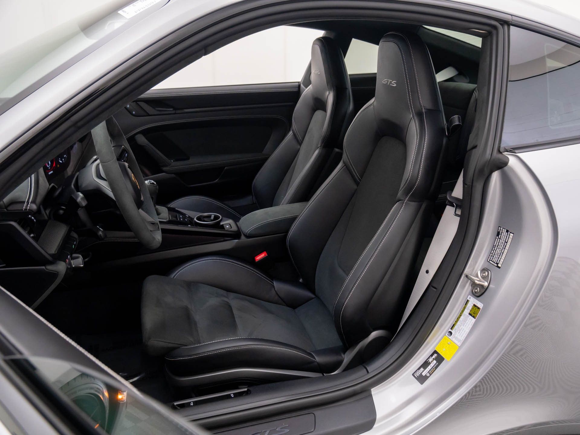 2024 Porsche 911 GTS photo 5