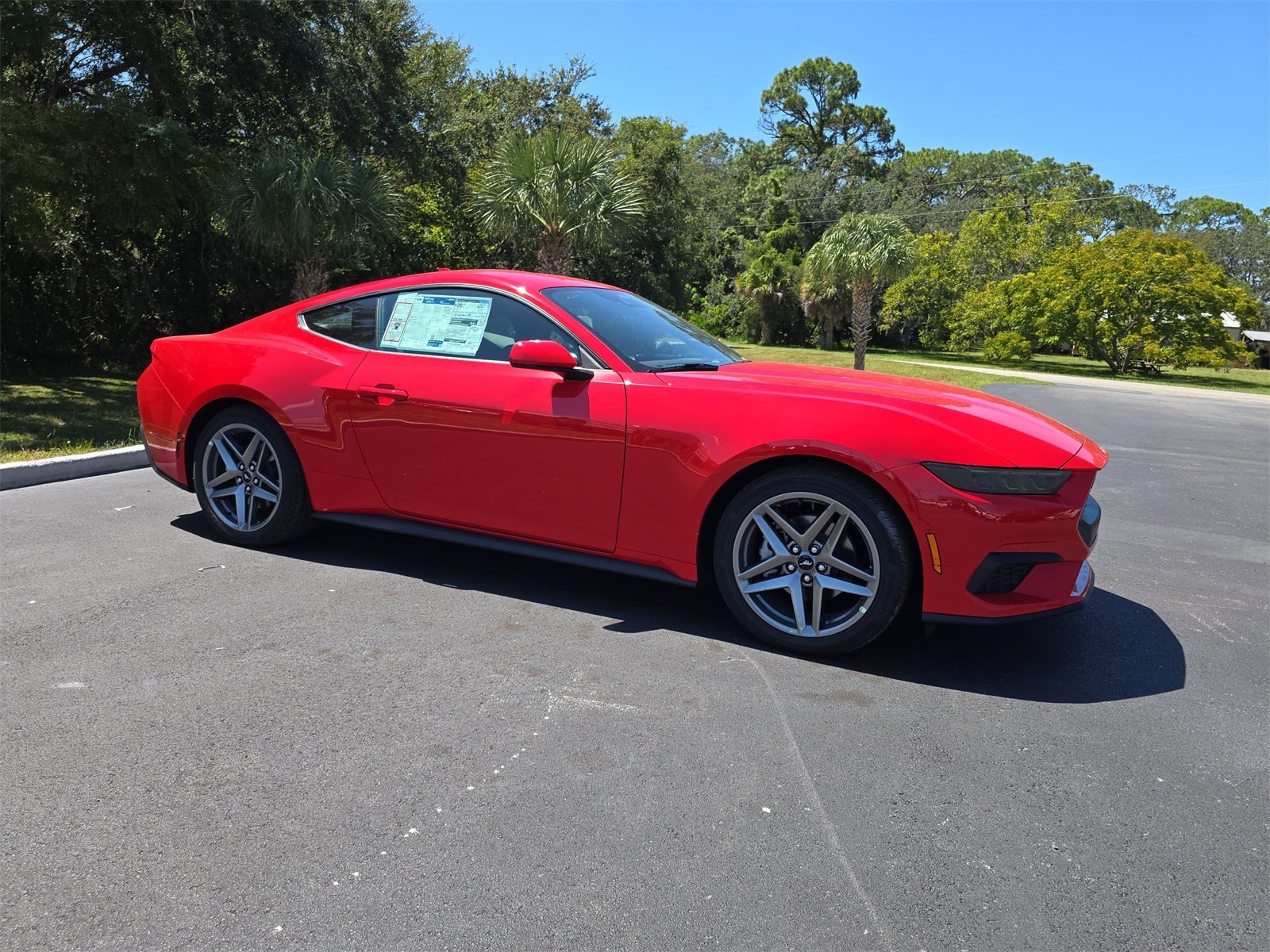 2025 Ford Mustang EcoBoost photo 2