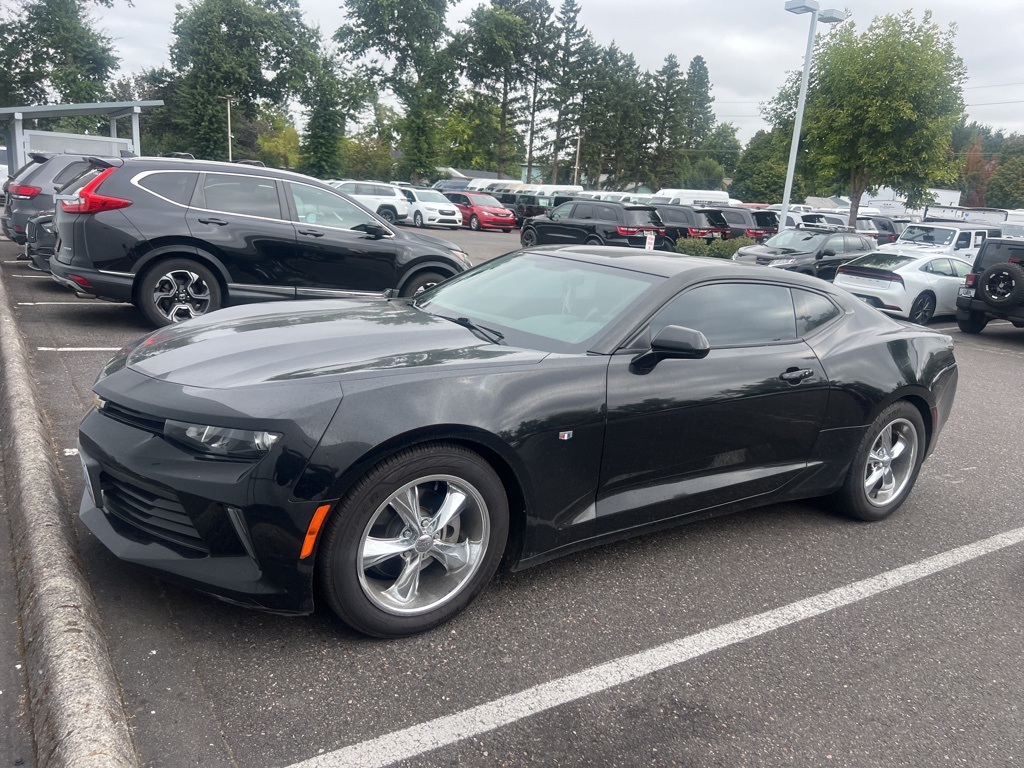 2016 Chevrolet Camaro 1LT photo 2