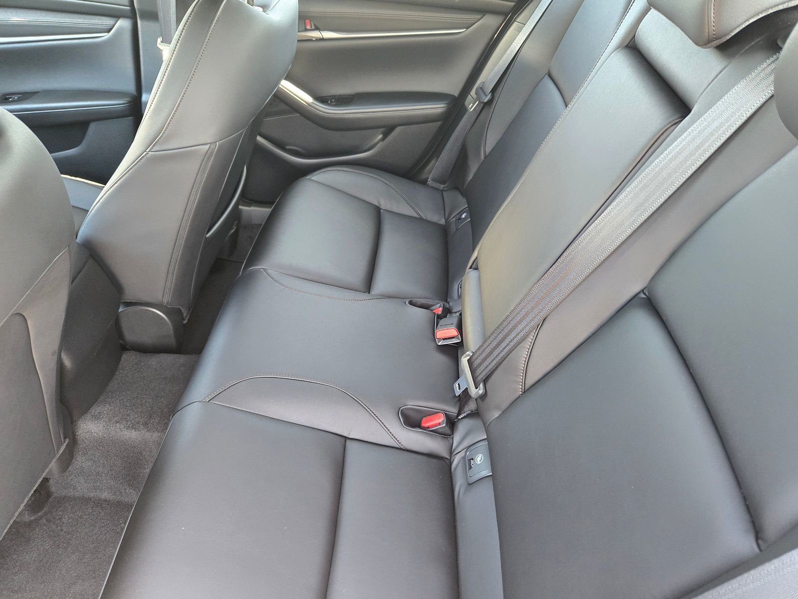 2025 Mazda Mazda3 Hatchback 2.5 Select Sport photo 6