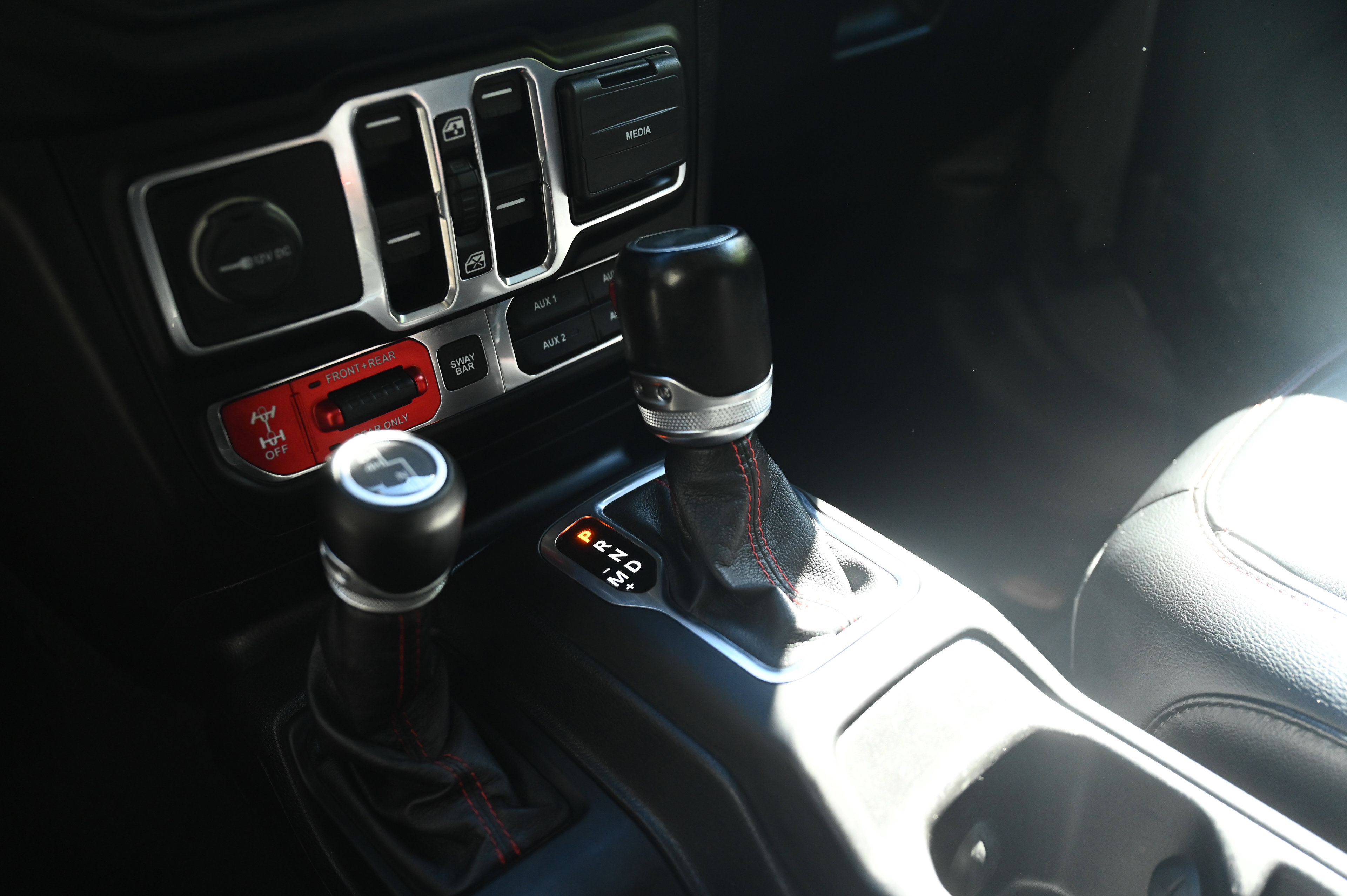 2020 Jeep Wrangler Unlimited Recon photo 16