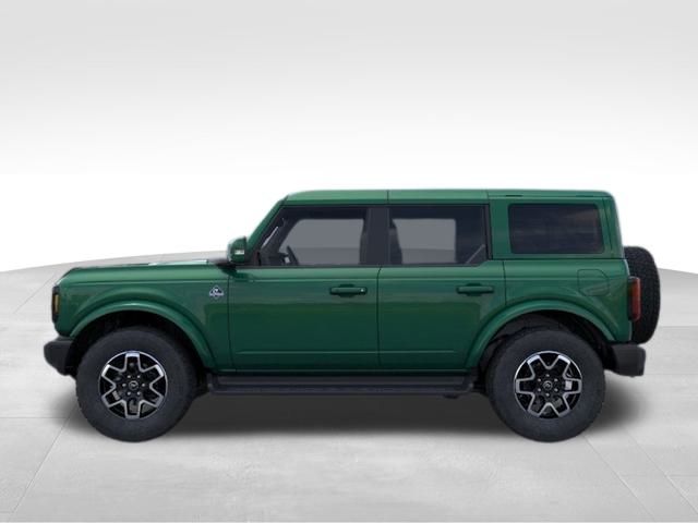 2025 Ford Bronco Outer Banks photo 3