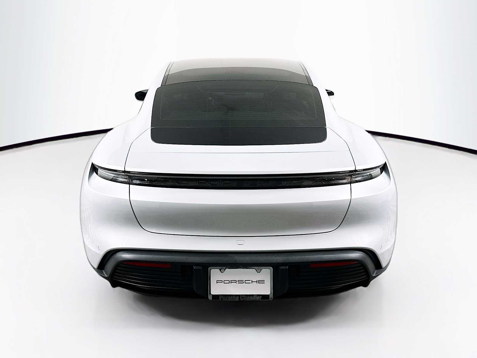 2025 Porsche Taycan photo 10