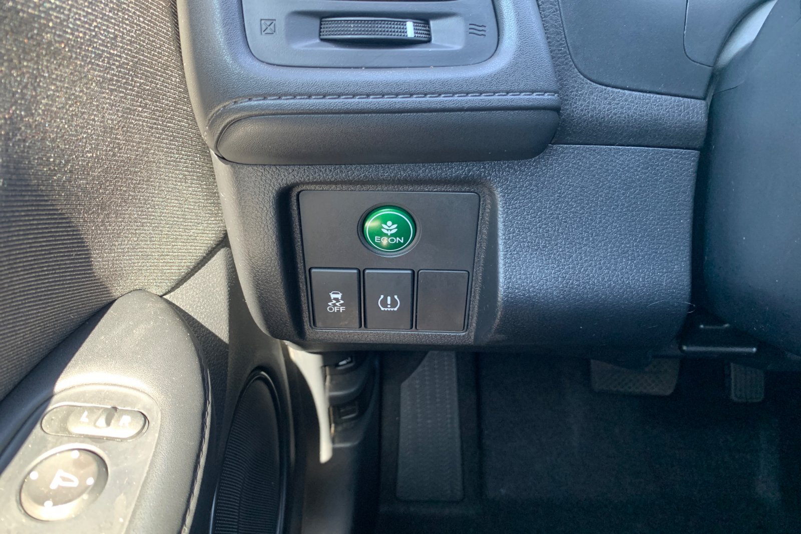 2020 Honda HR-V LX photo 35