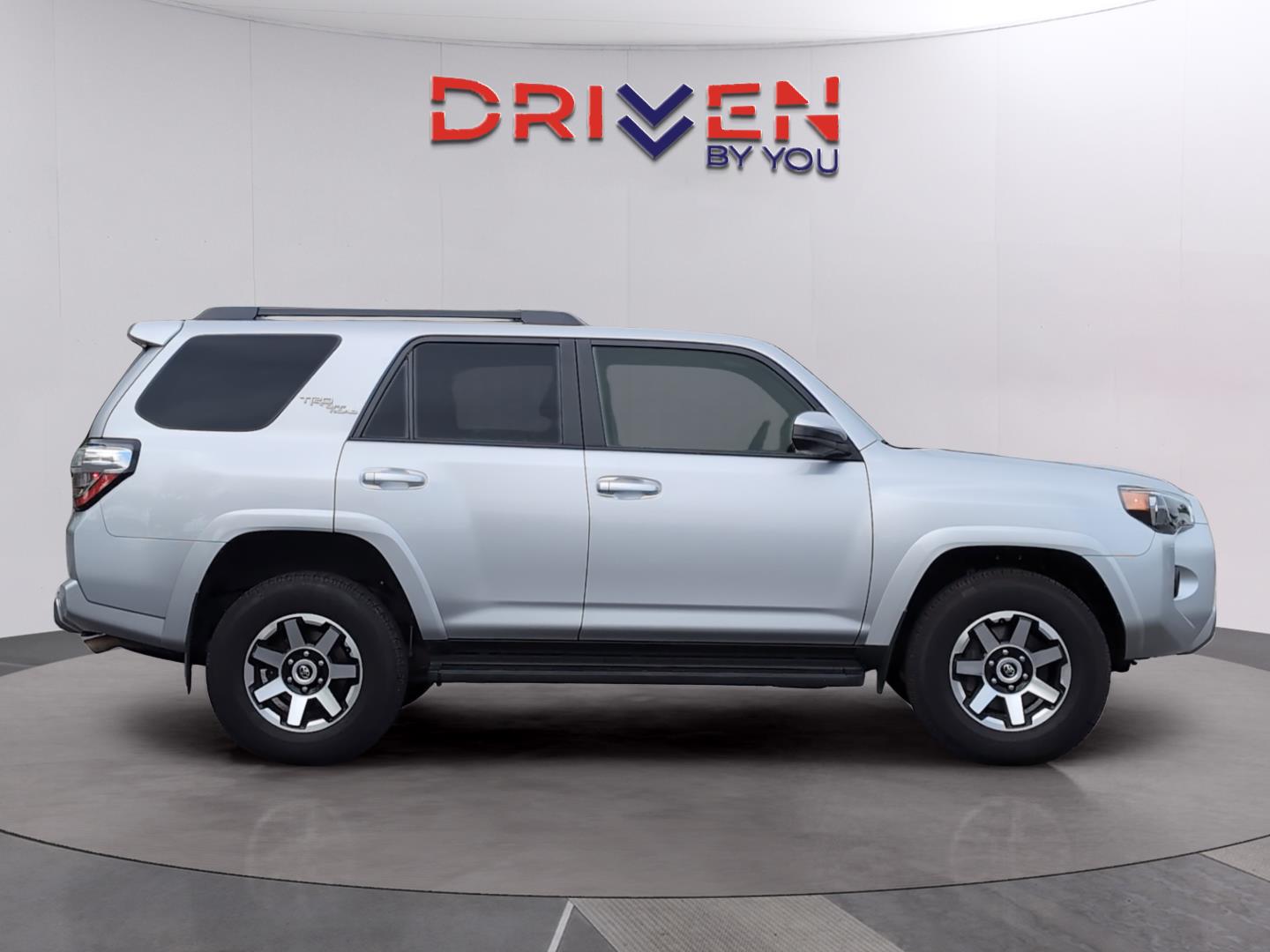2024 Toyota 4Runner TRD photo 2