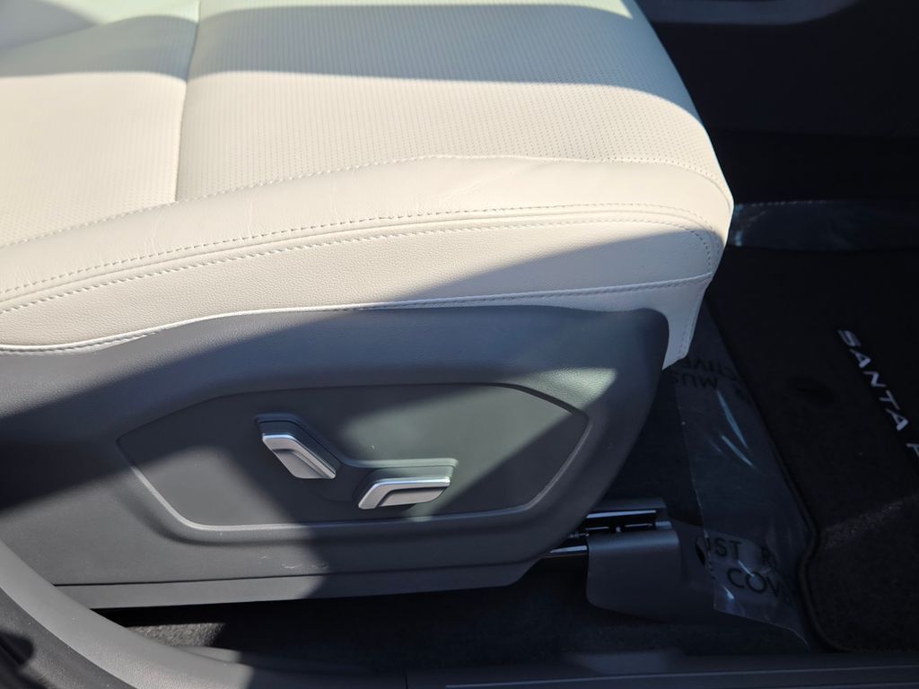 2024 Hyundai Santa Fe Limited photo 6