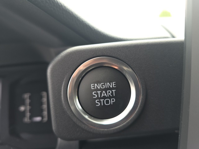 2025 Toyota 4Runner 4WD SR5 photo 21