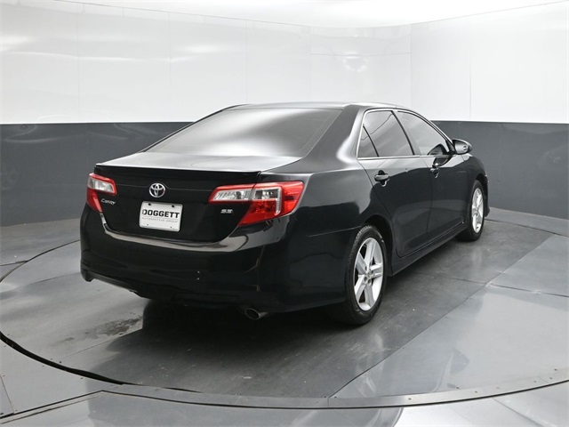 2014 Toyota Camry L photo 10