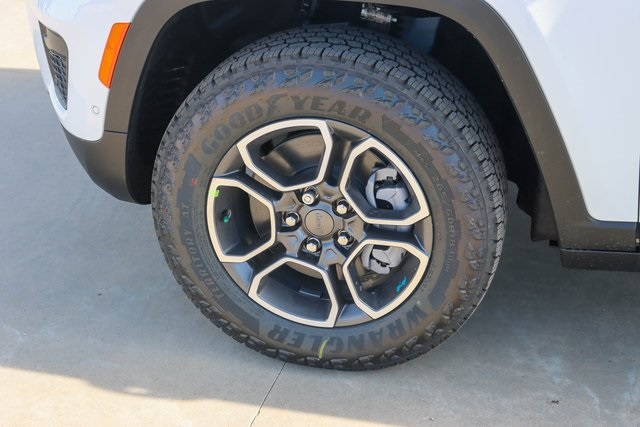 2024 Jeep Grand Cherokee Trailhawk 4xe photo 4