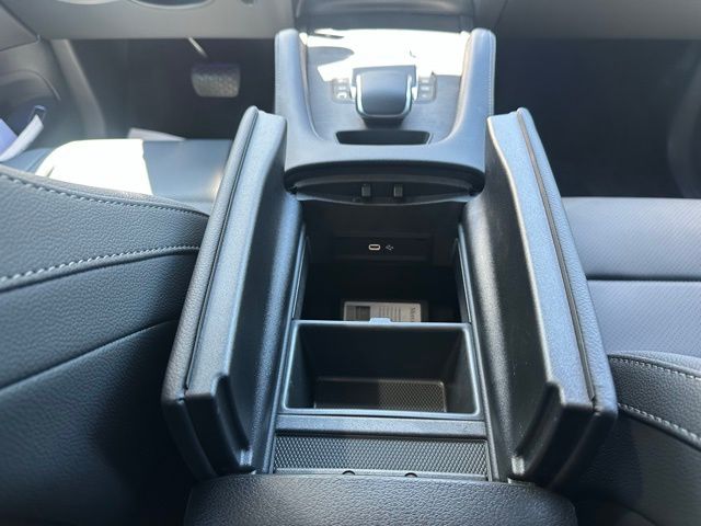 2025 Mercedes Benz GLE 450 4MATIC photo 32
