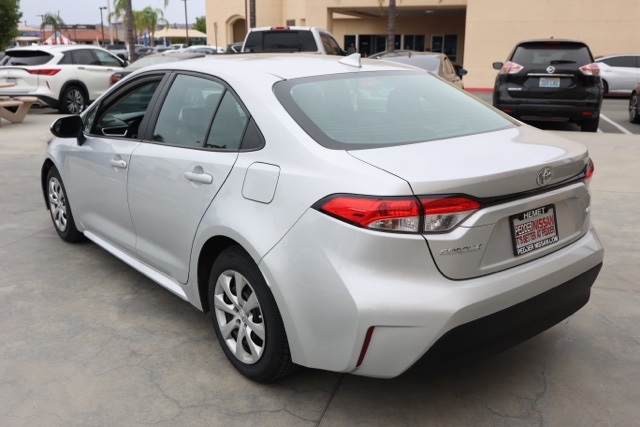2024 Toyota Corolla LE photo 5