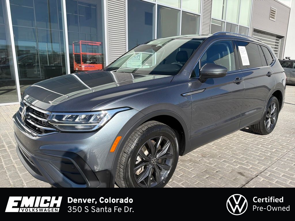 2022 Volkswagen Tiguan SE's photo
