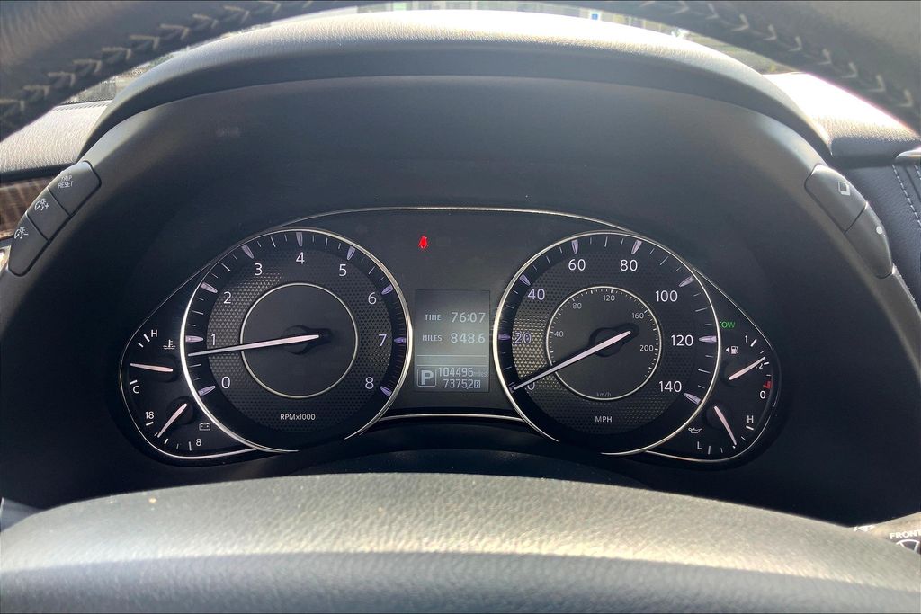 2018 Nissan Armada SL photo 19