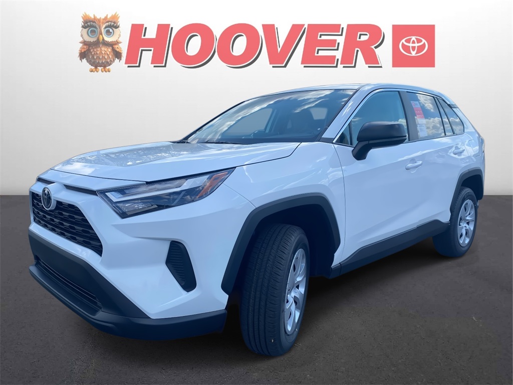 2025 Toyota RAV4 LE photo 4