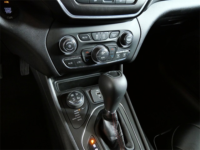 2021 Jeep Cherokee Trailhawk photo 17