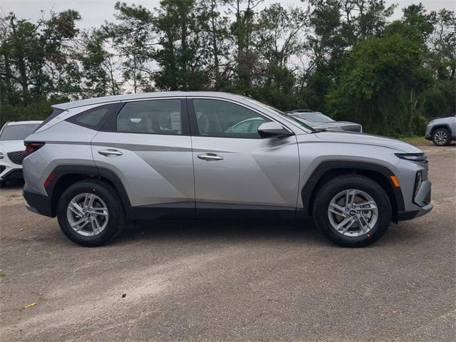 2025 Hyundai Tucson SE photo 4