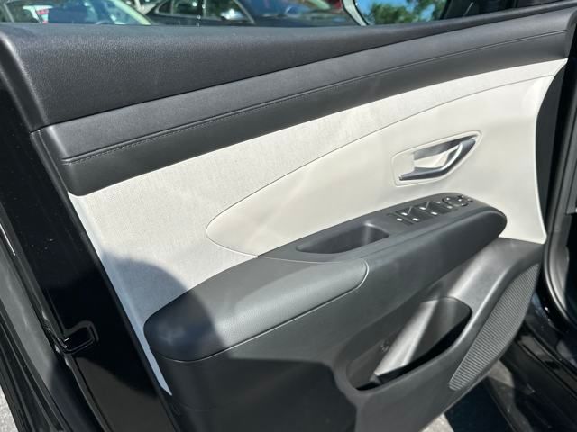 2025 Hyundai Tucson SEL Convenience photo 9