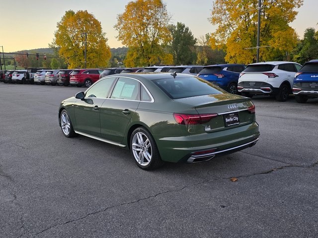 2023 Audi A4 45 S line Premium Plus Quattro photo 4