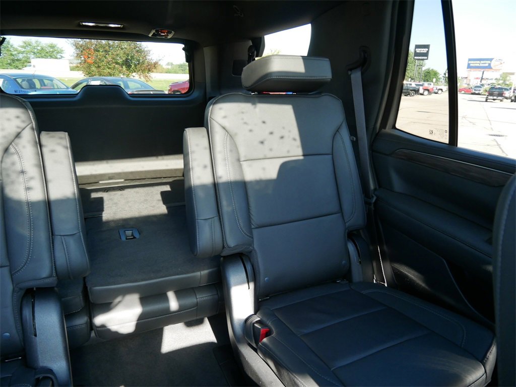 2022 Chevrolet Tahoe LT photo 14