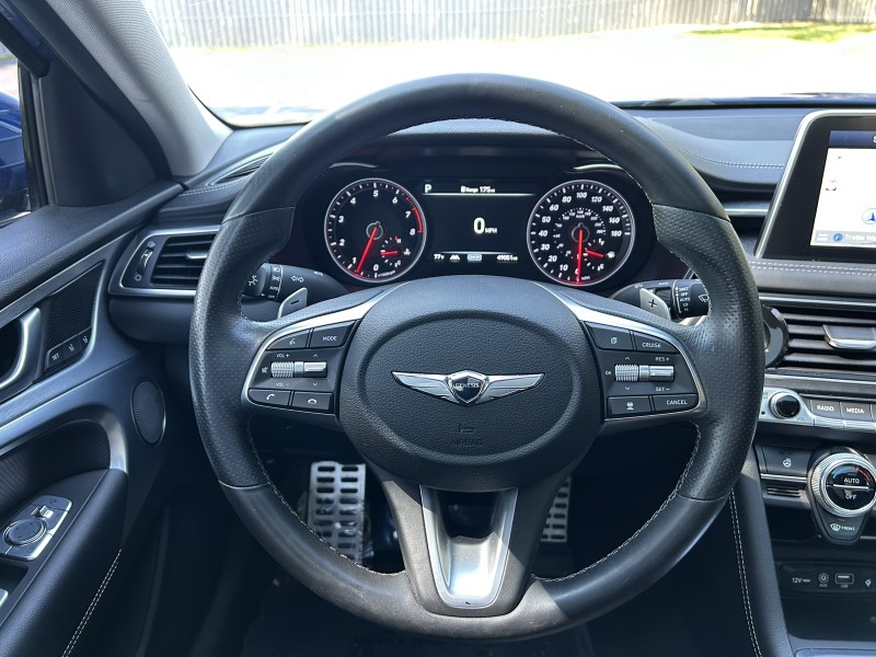2021 Genesis G70 3.3T photo 10