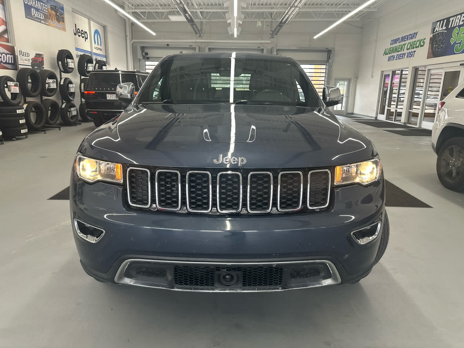 Used 2020 Jeep Grand Cherokee Limited with VIN 1C4RJFBG5LC110451 for sale in Shawnee, KS