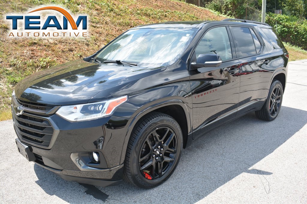 2021 Chevrolet Traverse Premier's photo