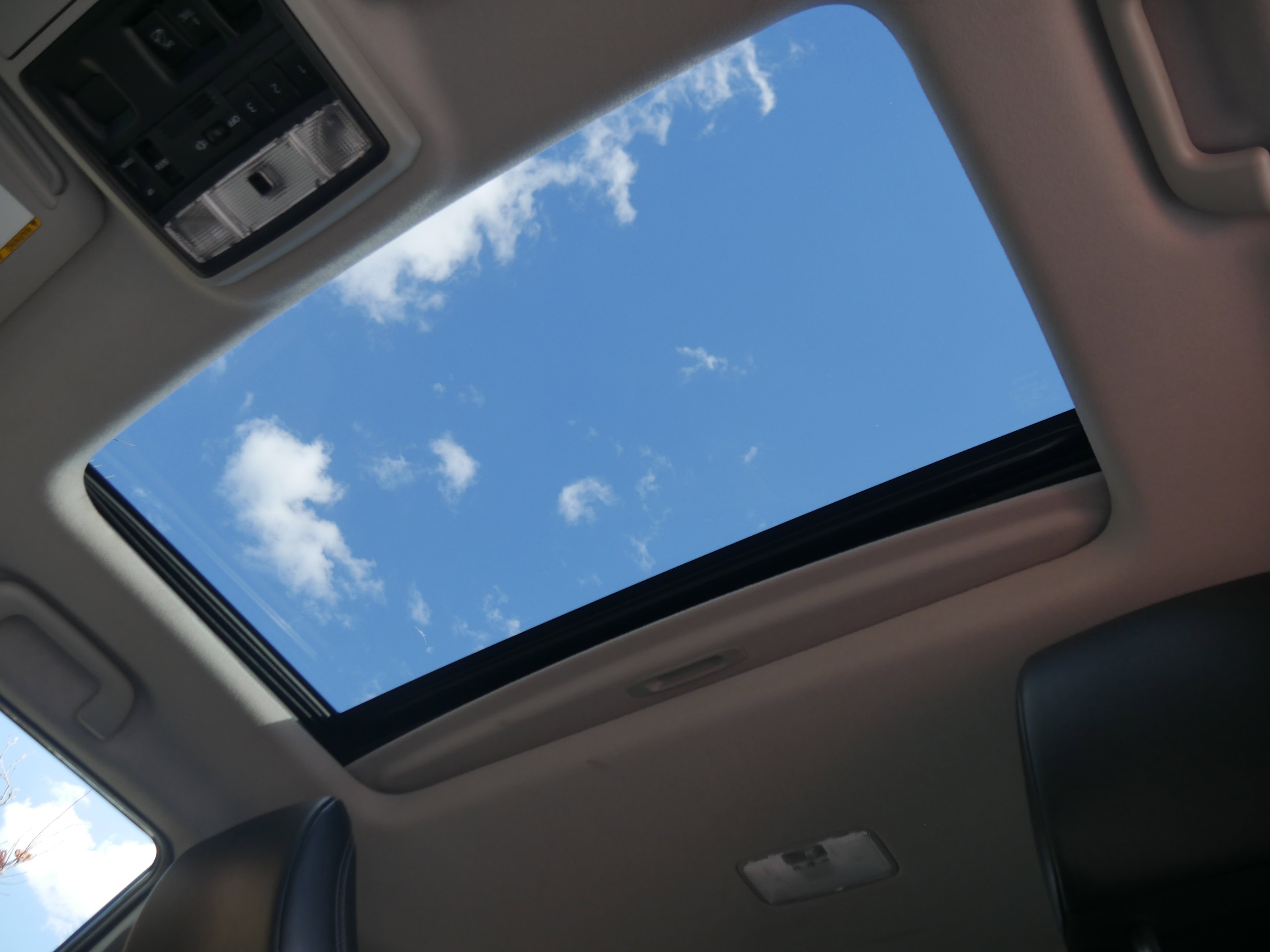 2016 Toyota 4Runner SR5 Premium photo 4