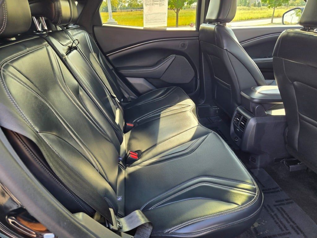2024 Ford Mustang Mach-E Premium photo 7