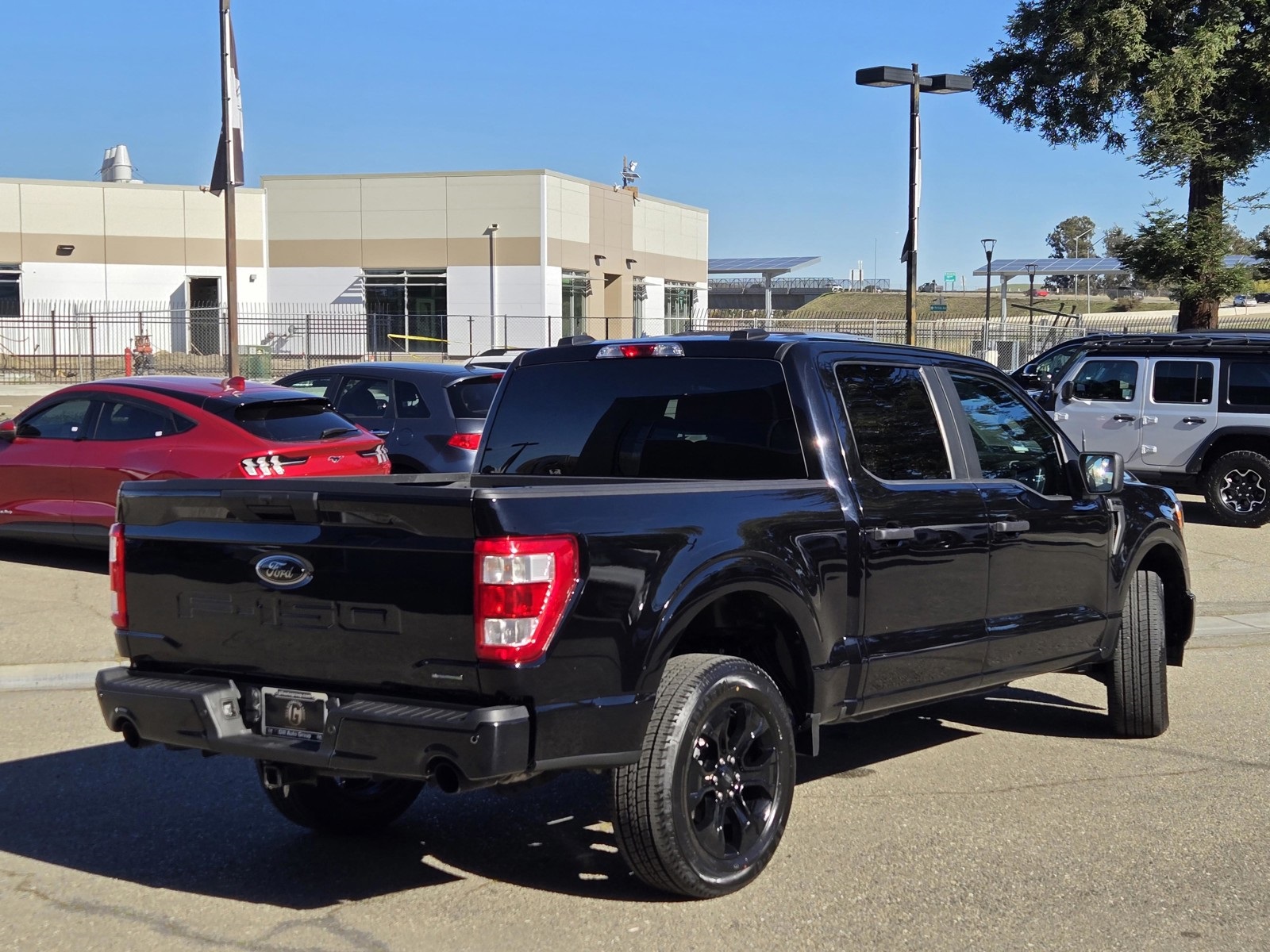 2022 Ford F-150 XL FX4 photo 4