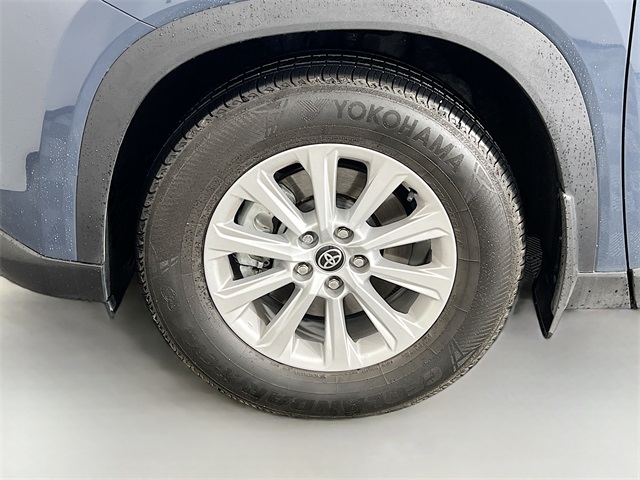 2024 Toyota Grand Highlander XLE photo 9
