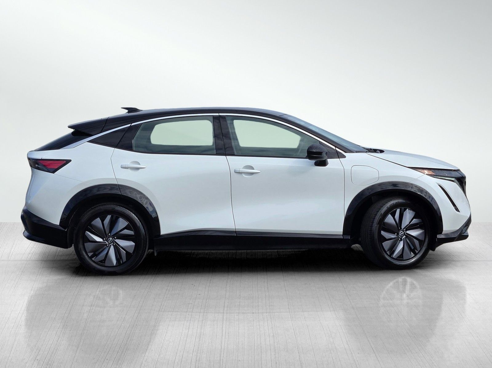 2024 Nissan ARIYA Venture+