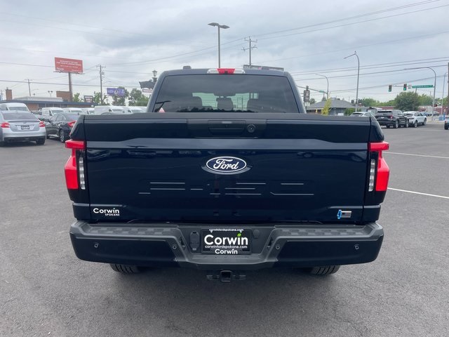 2025 Ford F-150 Lightning Lariat photo 15