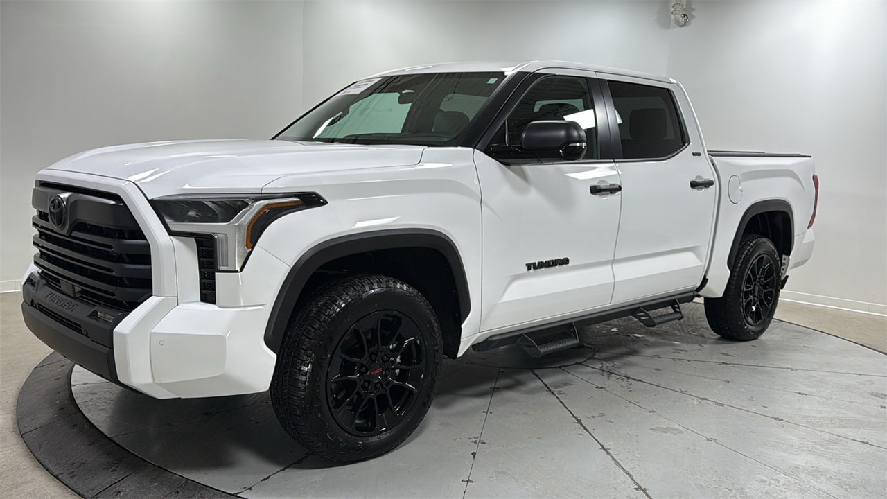 2025 Toyota Tundra SR5