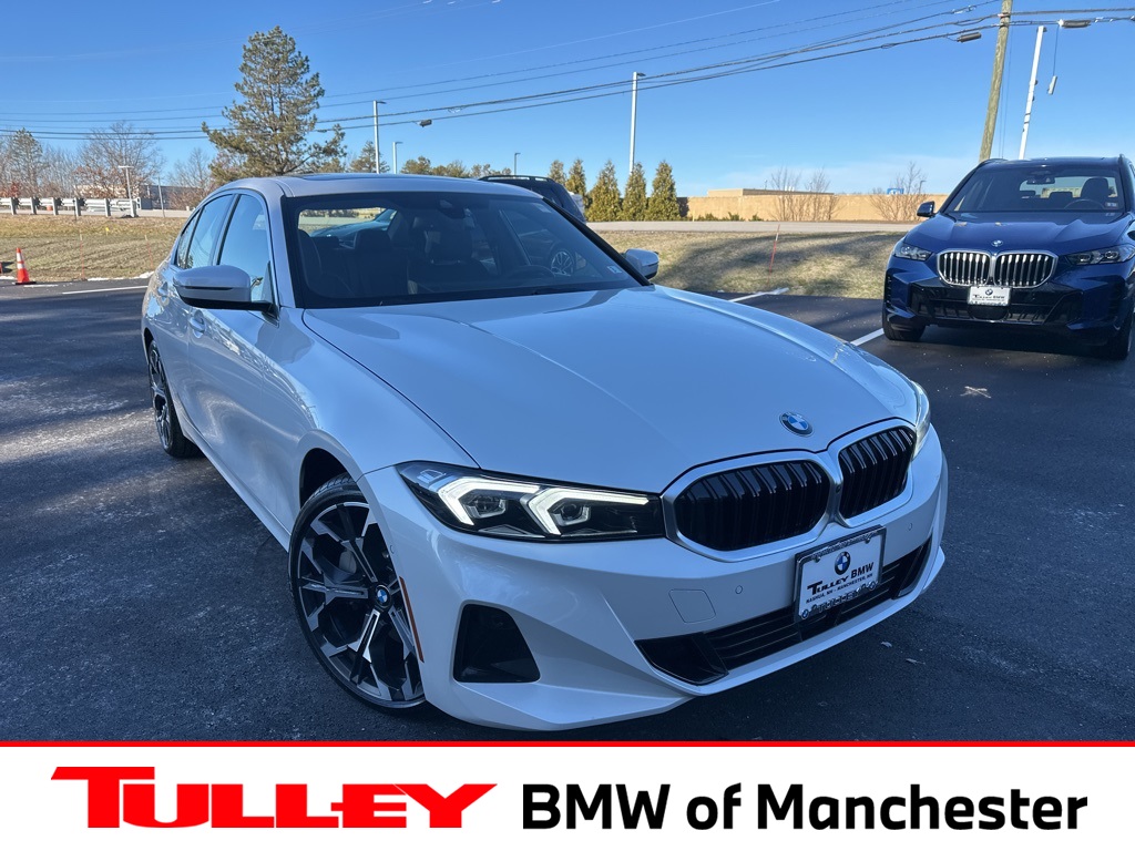 2025 BMW 3 Series 330i's photo