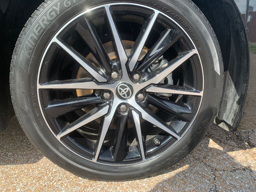 2023 Toyota Camry SE photo 7