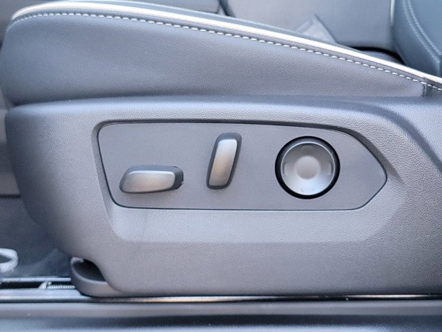 2025 Chevrolet Tahoe Premier photo 33