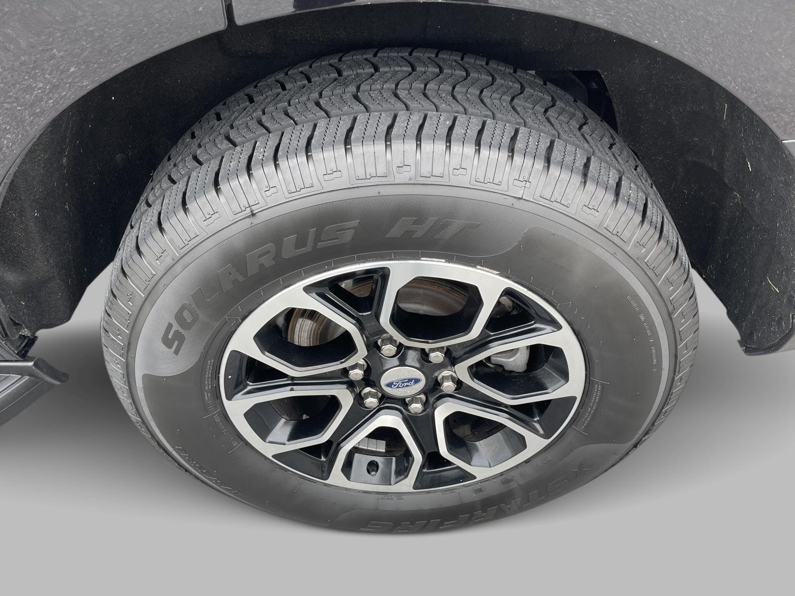 2024 Ford Expedition XLT photo 9