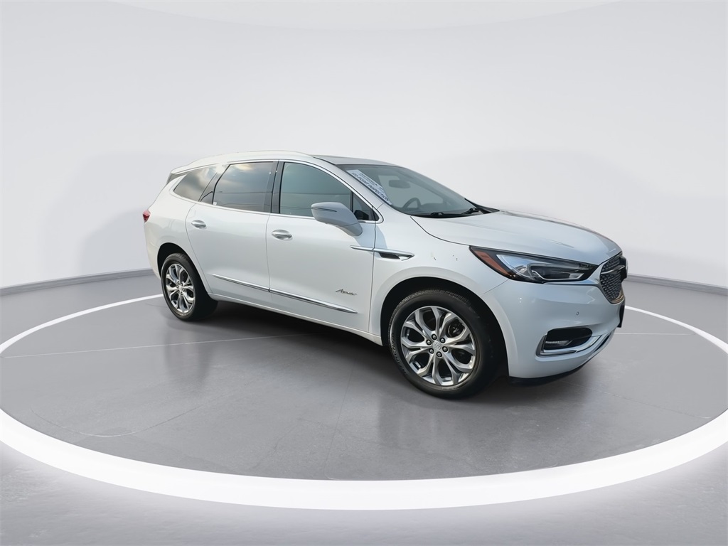 2021 Buick Enclave Avenir photo 2