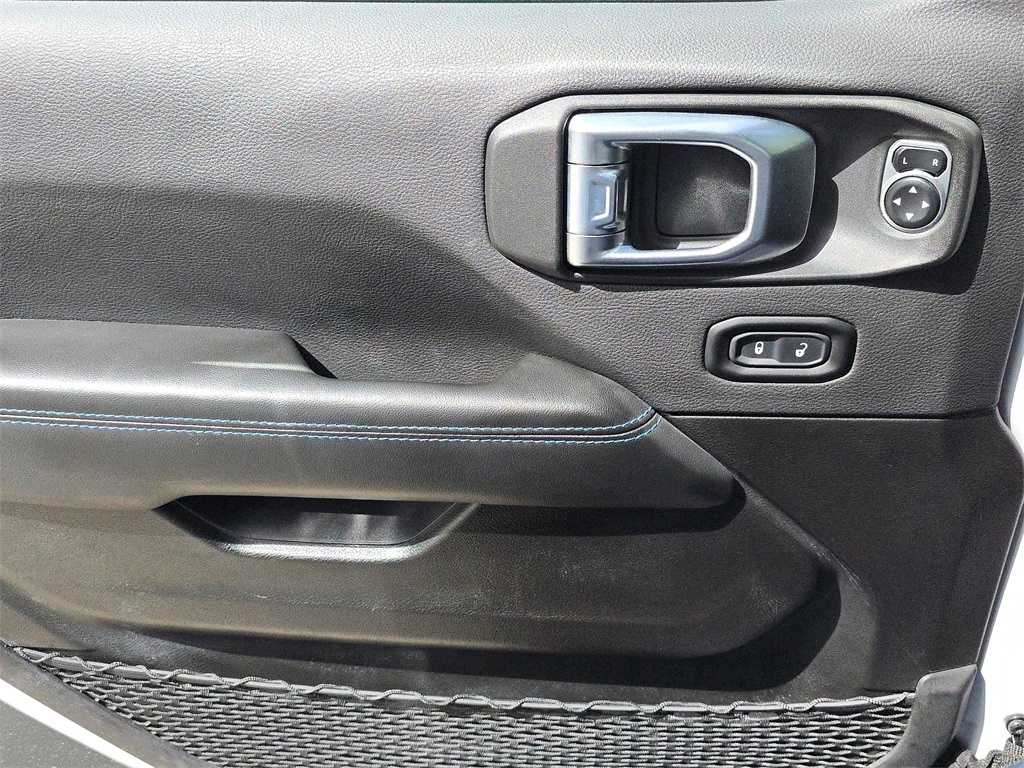 2024 Jeep Wrangler High Altitude 4xe photo 19