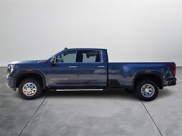 2026 Gmc Sierra 3500 HD Denali photo 3