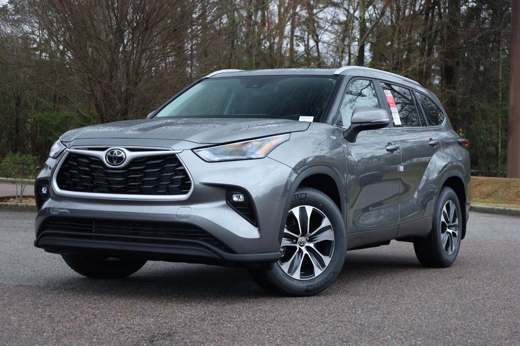 2026 Toyota Highlander XLE AWD