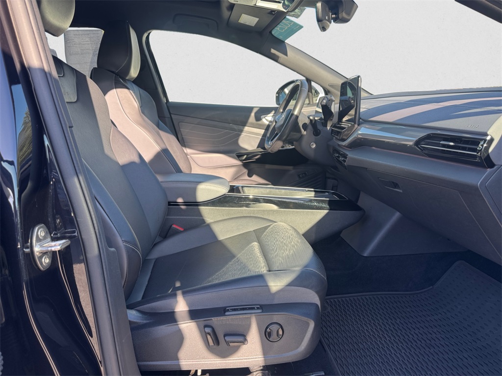 2023 Volkswagen ID.4 Pro S photo 15