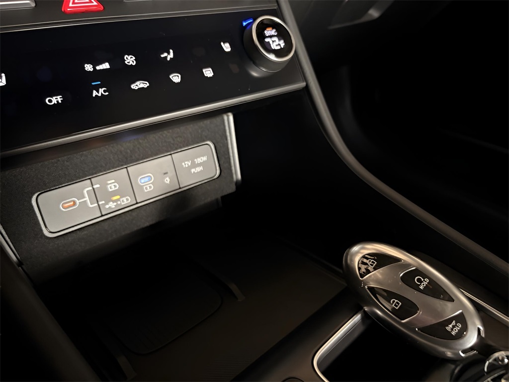 2025 Hyundai Sonata SEL Convenience photo 25